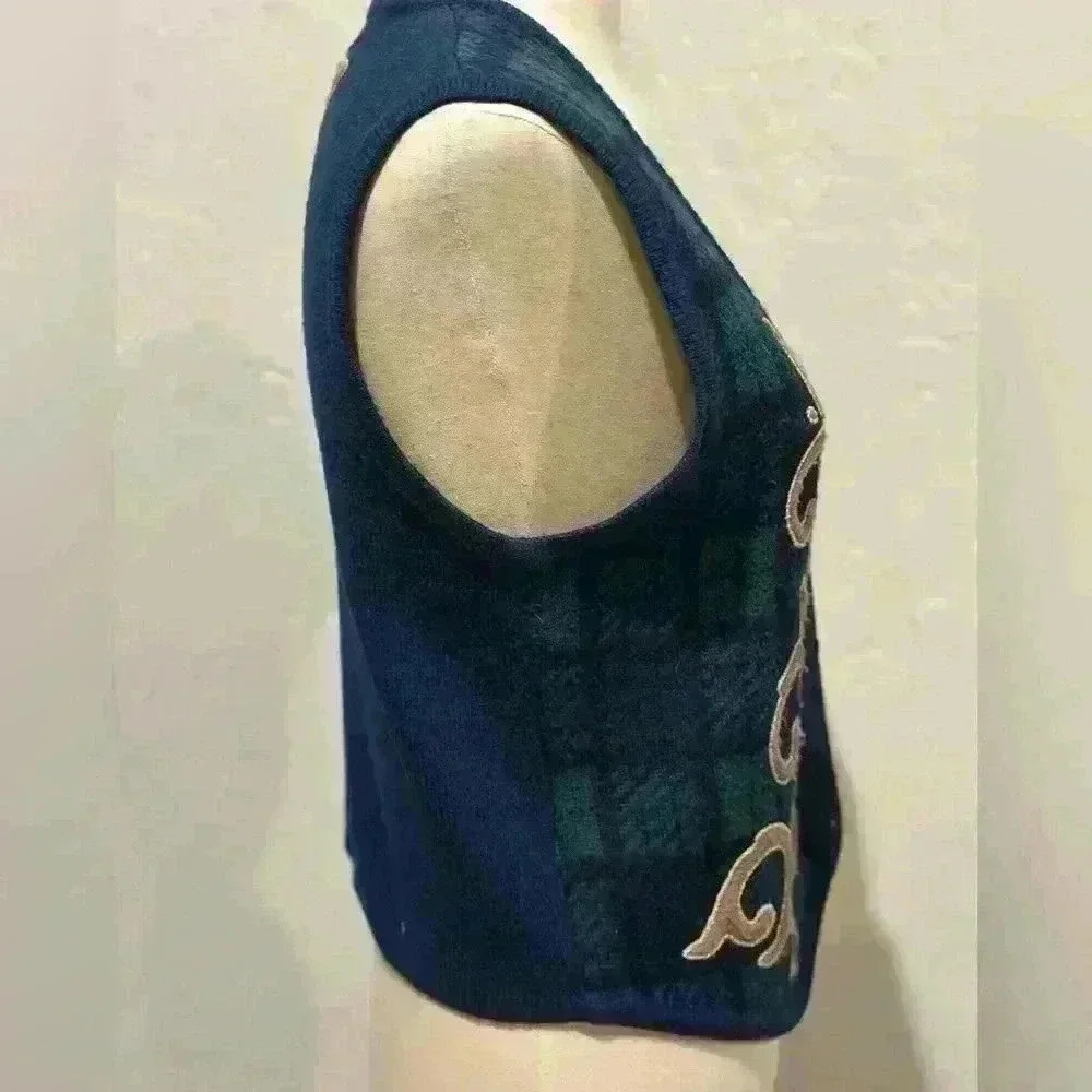 Vintage Tartan Plaid Embroidered Detail Knit Vest Sz‎ M by Portraits - Picture 3 of 9